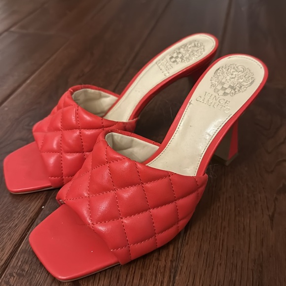 Vince Camuto Reselm Heel - Picture 3 of 7